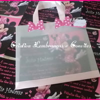 Convite Minnie Rosa
Papel 230 grs com brilho +sacolinha de papel vegetal + fita cetim rosa + lacinh
