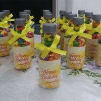 Garrafinha com doces.