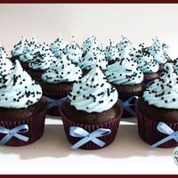 Cupcake chocobol com lacinho