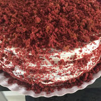 Bolo red velvet com cream cheese.