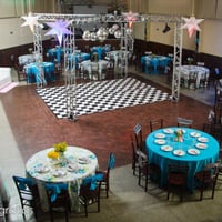 15 anos azul e floriado