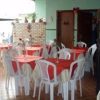 mesas limpas e higienizadas