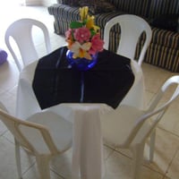 mesa com 4 lg