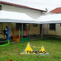 Tendas de 6x3 juntas com pula pula. Acesse nosso site para mais fotos.