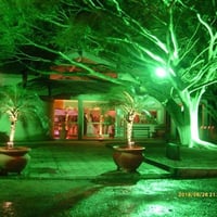 Iluminação HQi, especial para exteriores, árvores e paisagens