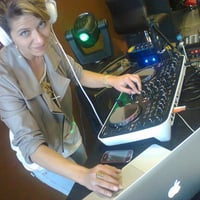 DJ CRIS REIS, pista sempre lotada, contagia o público com seus sets de pura magia!!!