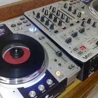 Equipamento com tecnologia de ponta DENON 3500S