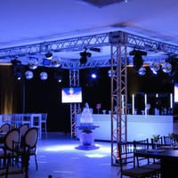 TRELIÇAS EM FORMA DE CUBO - DJ EDU MARQUES - MARÍLIA-SP