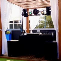 Montagem compacta para festa ao ar livre
