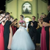 CANHÃO SEGUIDOR COM PROJEÇÃO E FOCO NA ENTRADA DE NOIVOS, DEBUTANTES, FORMANDOS, ARTISTA ETC...