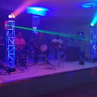Sonorização, iluminação e equipamentos para musica ao vivo,dj