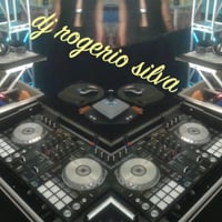 Trabalhamos
Com: Dj's Som e Iluminação para festas
Locação de iluminação, Telão ,Retrospectiv