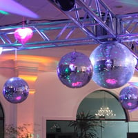 Lindas Estruturas com Globos Espelhados