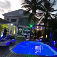 Iluminação cênica Indor e Outdoor