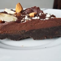 Tartelette de chocolate com amêndoas