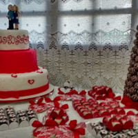 Mesa feita para festa de noivado