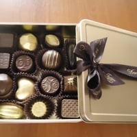 Latas com bombons
