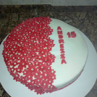 Bolos decorados e ou simples.