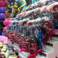 Piruliteiro de chocolachas diversos sabores.