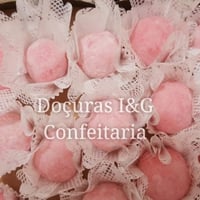 Brigadeiros Gourmets Moranguinhos.