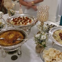 Mesa de entradas e Canapés.