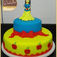 Bolo Branca de Neve