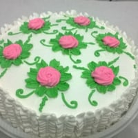 Bolo Redondo para 15 Pessoas decorado com Flores.