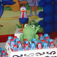 Decoração mesa galinha pintadinha