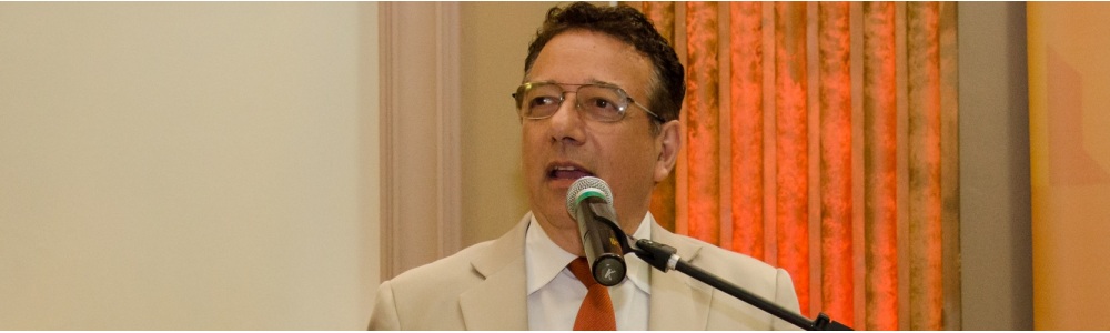 Edio Lewandowski - mestre-de-cerimonias