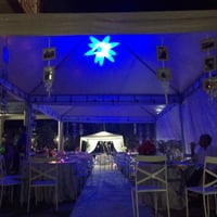 tenda com iluminação sputinick