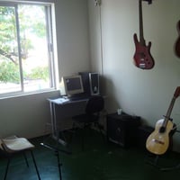 Sala de Baixo e Violão