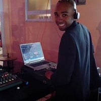 DJ 2