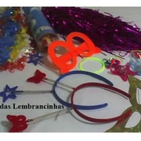 Kit festa acessórios:óculos/máscara/marabú/pulseiras/pisca-pisca...
