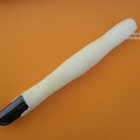 Caneta dedo de bruxa