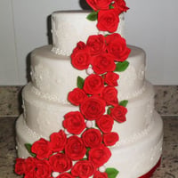 Bolo cenográfico casamento cascata rosas- aluguel ou venda