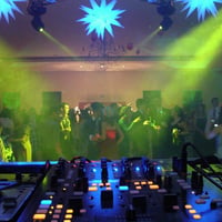 Vista da mesa do DJ para a pista de danças, Moving Heads, Local Marifestas em Guapiaçu-SP