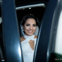 Casamento de Alliny - Conduzinda por um Chrysler 300C Preto