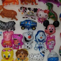 Vários personagens.