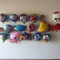Vários personagens.
