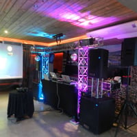 Estrutura de som luzes e DJ