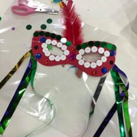 Oficina de customização de máscara de carnaval