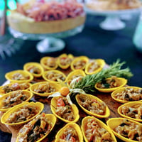 Canapé de beringela à caponata