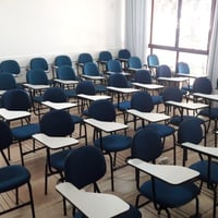 Auditório 2, formato sala de aula