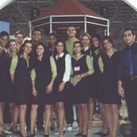 Modelos, recepcionistas e atendentes