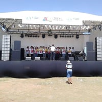 Palco 12x6 com som e iluminação