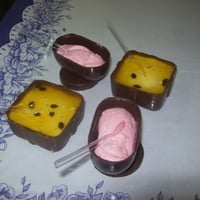 Taças de chocolate unidade R$:2,50 atacado R$:2,00