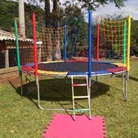 Cama elástica: R$ 100,00