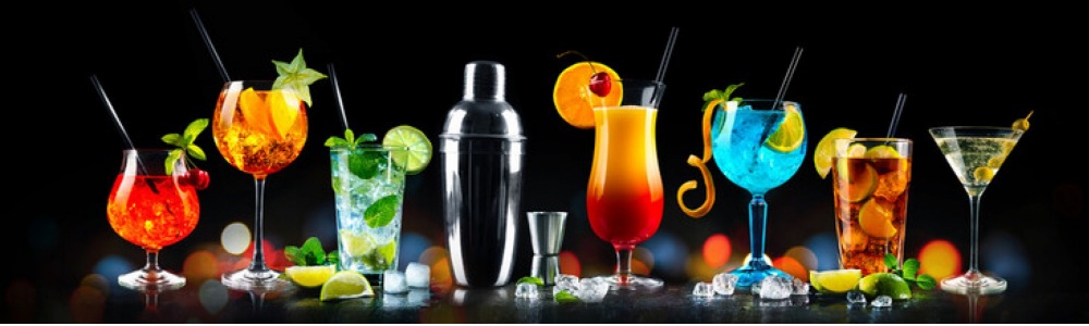 Garçons e copeiras para seu evento