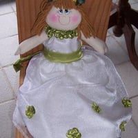 BONECA DAMINHA DE HONRA