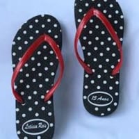 Chinelo para 15 Anos, silk em 01 cor.
100 pares R$5,50 o par.